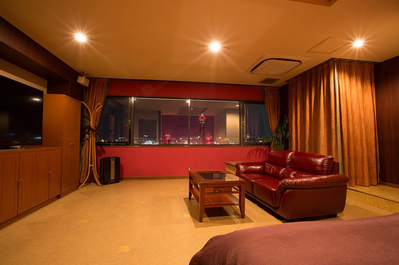 Hotel Sol (Adults Only) Fukuoka  Bagian luar foto